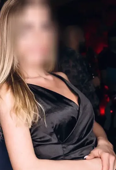 Anja, 35