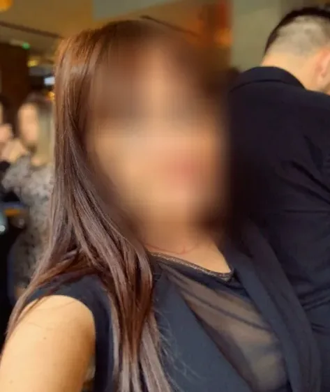 Anna, 38