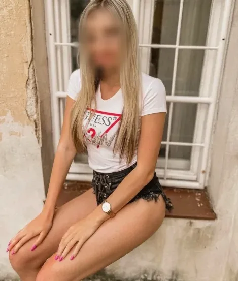Antonia, 31