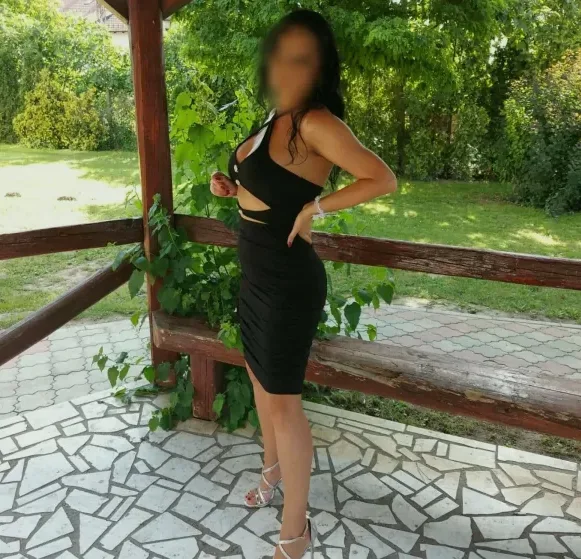 Ayse, 36