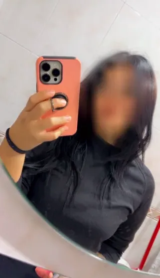 Charlotte, 30