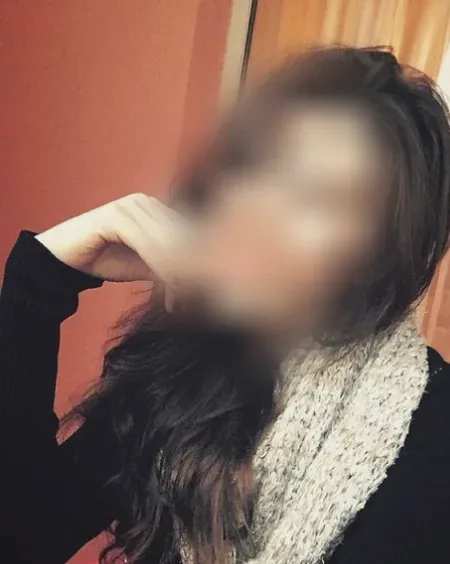 Esra, 28