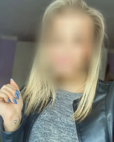 Fatma, 21
