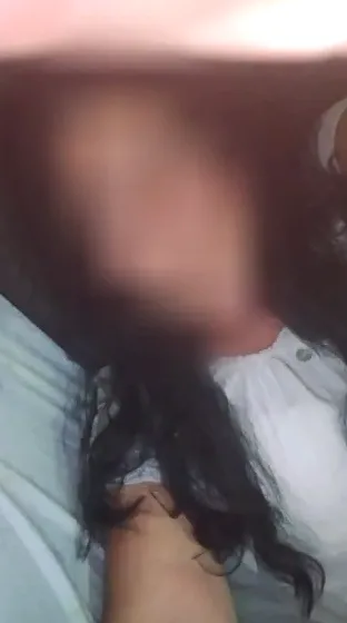 Helena, 39