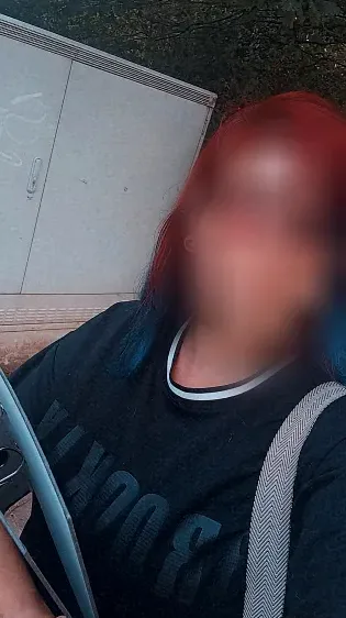 Jasmin, 27