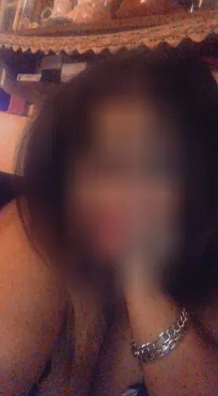 Luisa, 29