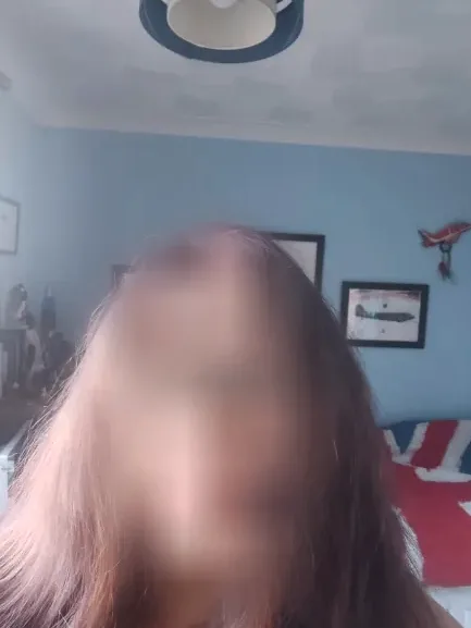 Nicole, 24