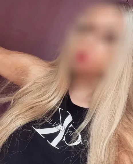 Nisa, 24