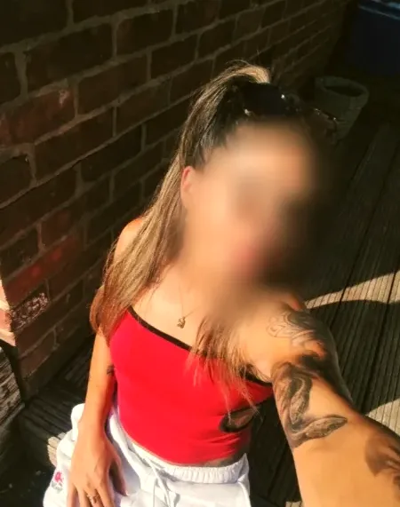 Nora, 30