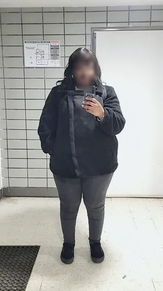 Saskia, 35